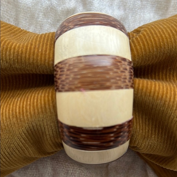 Elegant Brown and Cream Wood Bangle - Picture 1 of 3